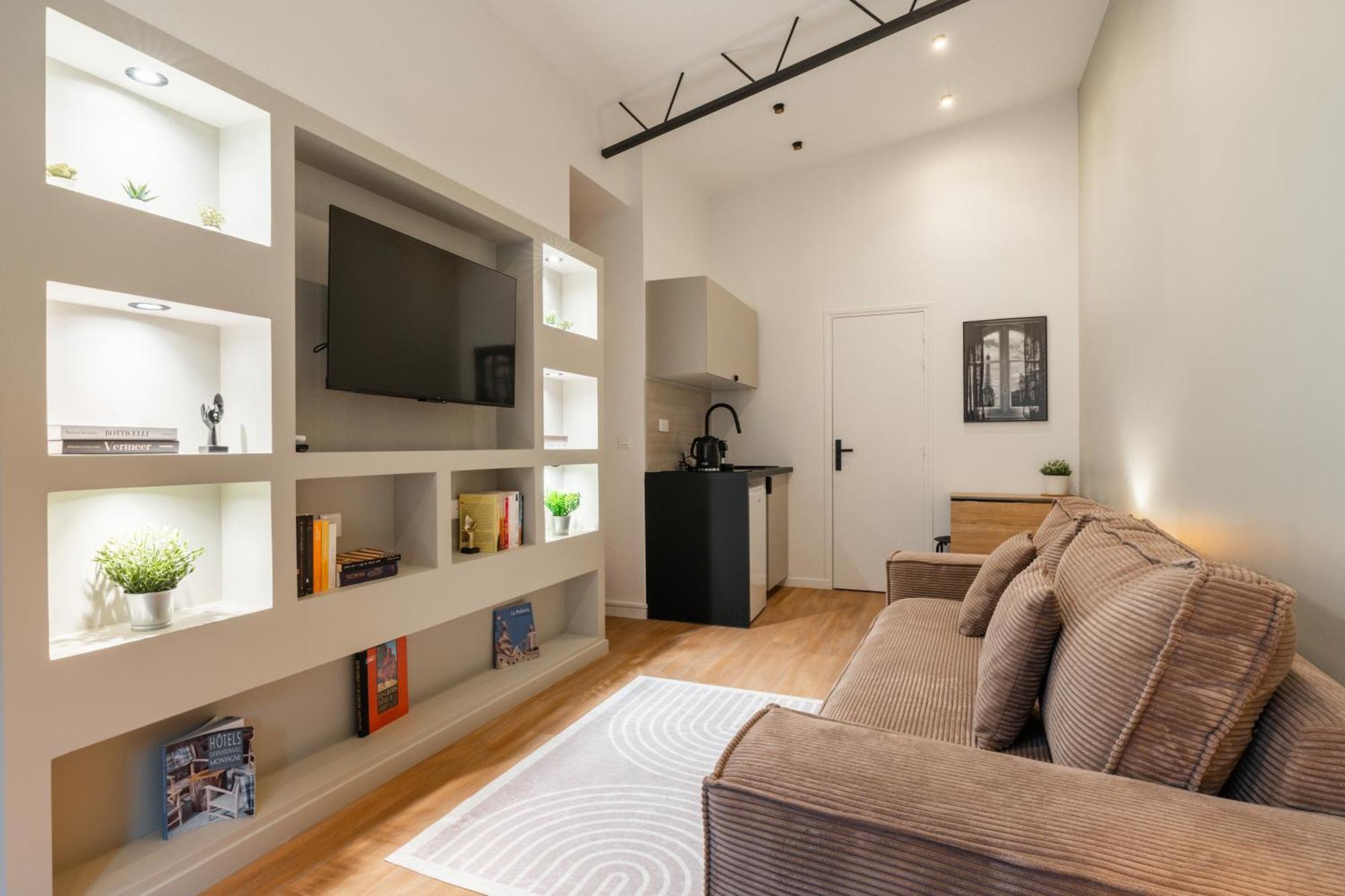 Stunning New In Apartment Paris