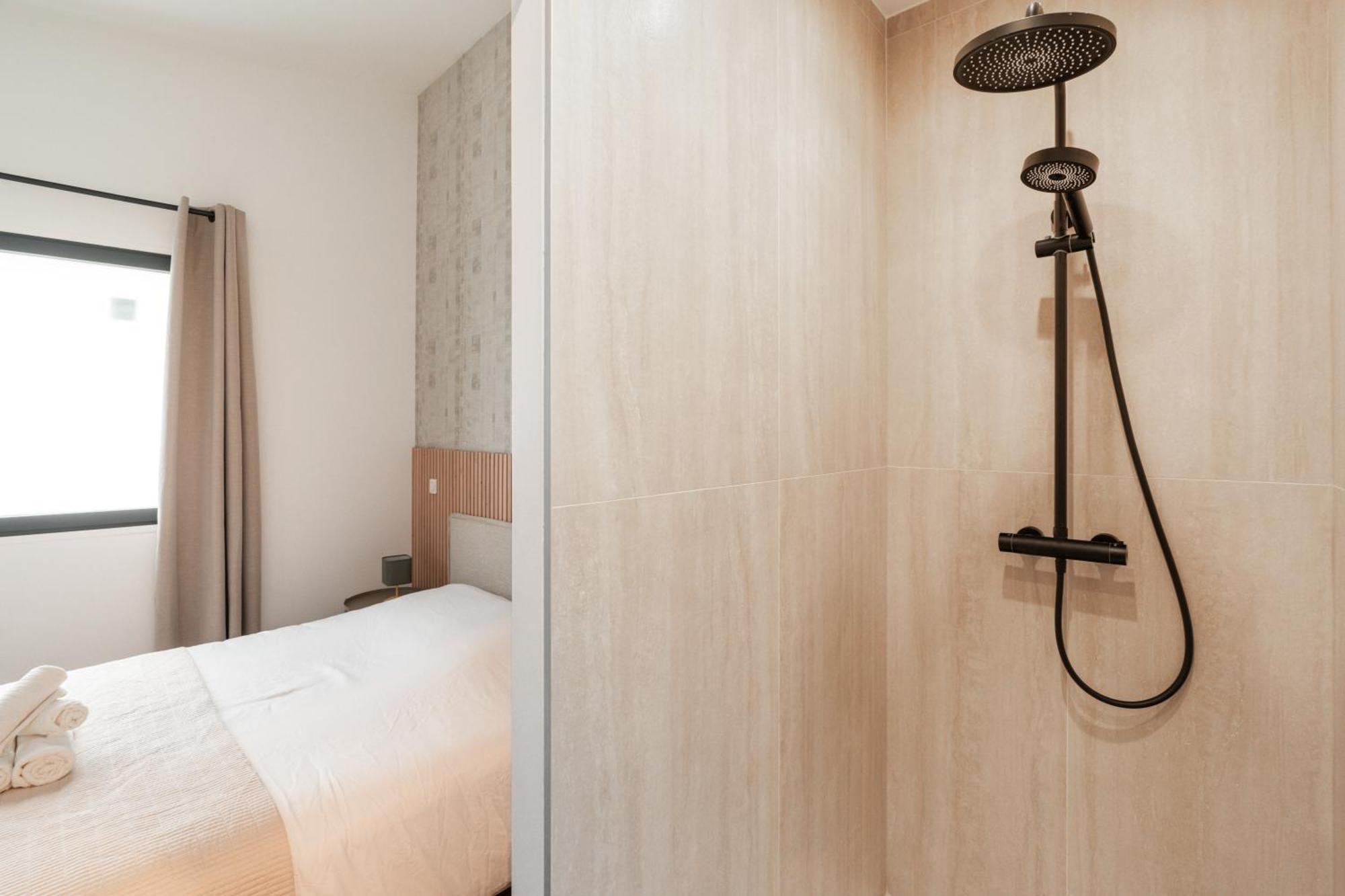 Apartment Stunning New In