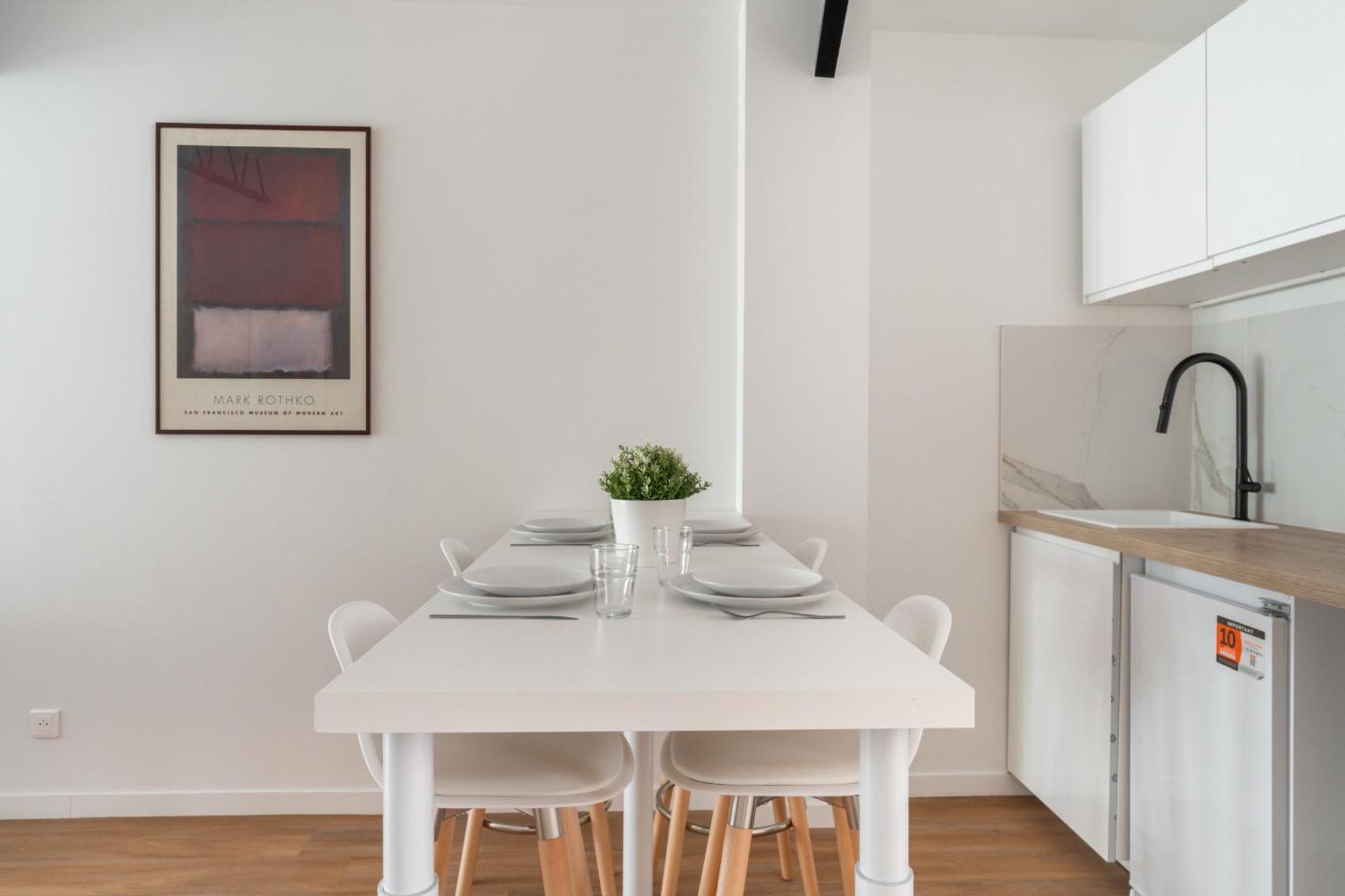 Stunning New In Apartment