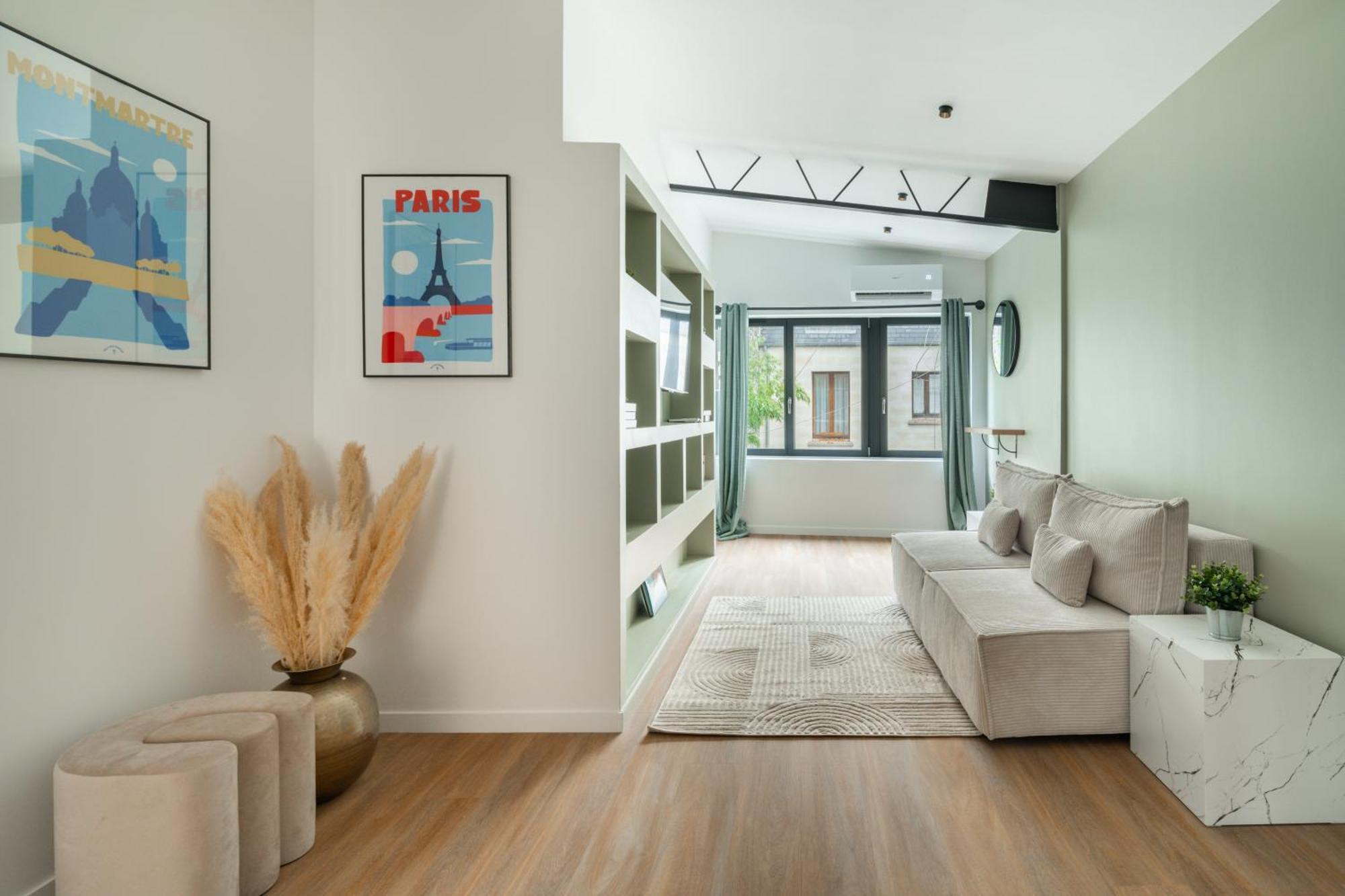Stunning New In Apartment *