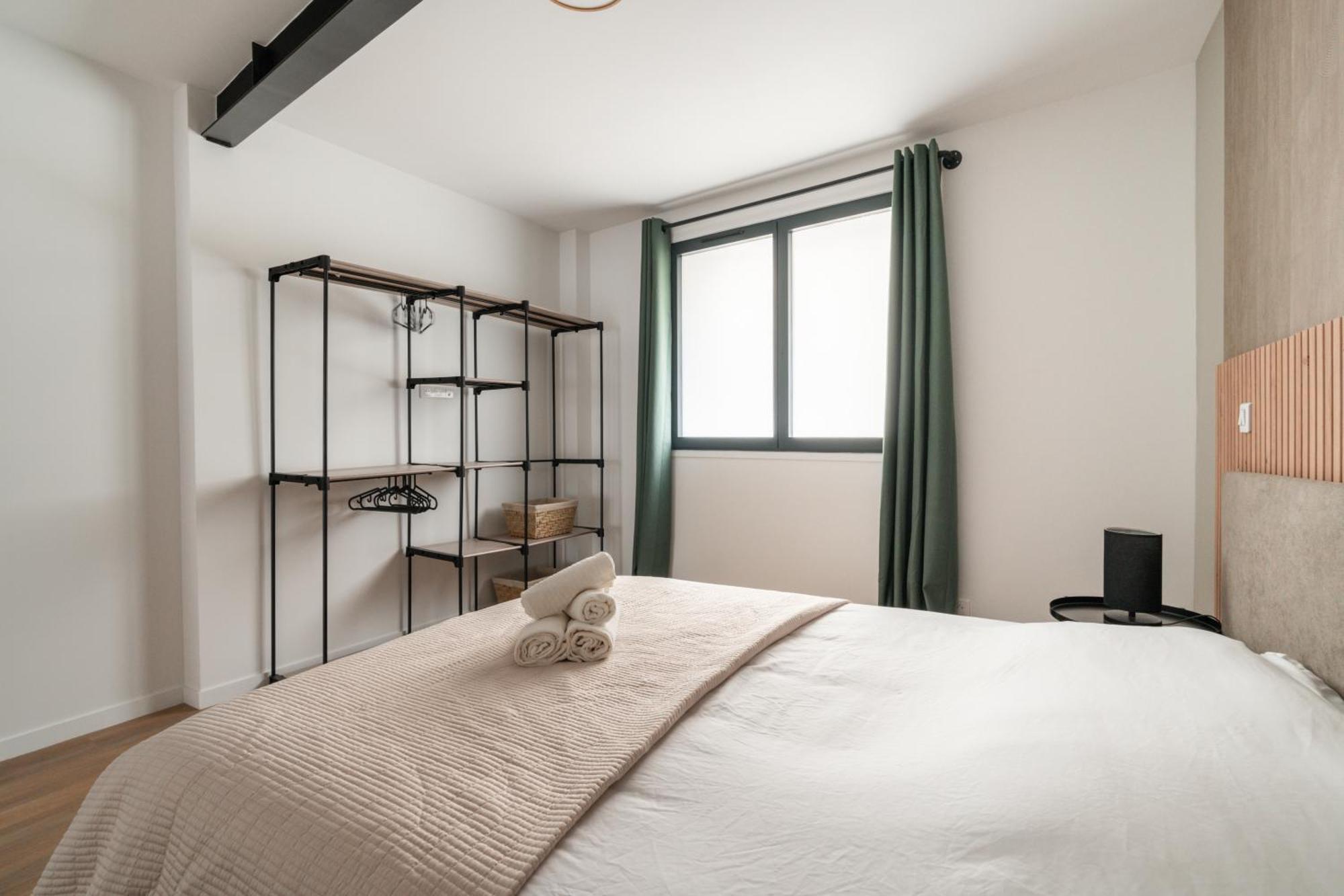 Apartment Stunning New In *